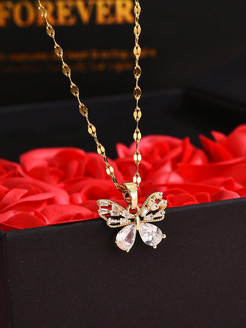 علبة هدايا يوم الحب مع ورد أحمر وعقد – هدايا رومانسية فاخرة للنساء - Image 2